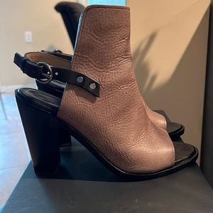 Rag and bone Wyatt sandal. Steel leather. Open toe. strap around the back ankle